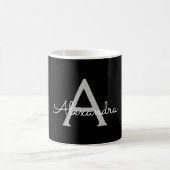 Mug Noir Argent moderne Script Girl Monogramme Nom (Centre)