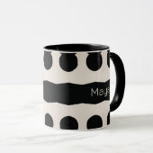 Mug Noir Blanc Polka Point Monogramme Motif unique (Devant droit)