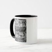 Mug Noir-chiffre dinos de grenier (Devant gauche)