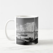 Mug Noir et blanc de pont de Brooklyn (Gauche)