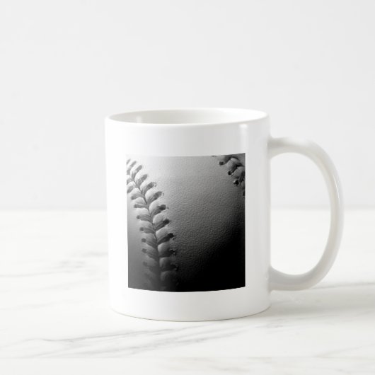 Mug Noir et blanc Gros plan de base-ball (Droite)