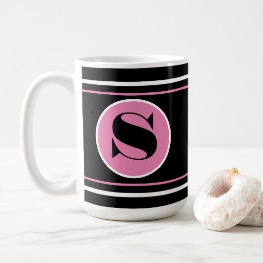 Mug Noir et rose Personnaliser Monogramme moderne (Avec donut)