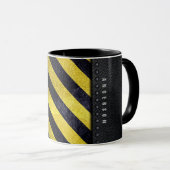 Mug Noir Jaune Danger Stripes Ingénieur de constructio (Devant droit)
