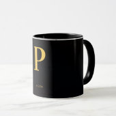 Mug noir lettre dorée P | Mug à monogramme minimal (Devant droit)