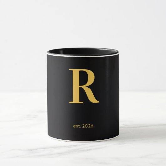 Mug noir lettre R dorée | Mug à monogramme minimal (Centre)
