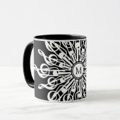 Mug Noir ornemental Arbre Clef Monogramme (Devant gauche)