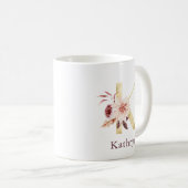 Mug Nom Bourgogne et monogramme floral rose Lettre K (Devant droit)