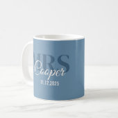 Mug Nom de la mariée avec Mariage Date bleu Jean Coule (Devant gauche)