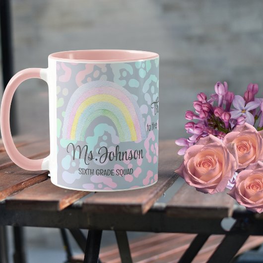 Mug Nom de l'enseignant personnalisé Rainbow Café pers