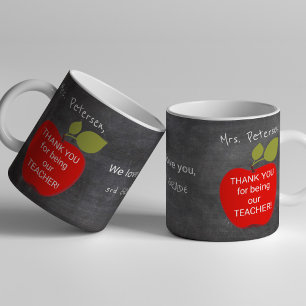 Mug Nom de l'enseignant Tableau noir pomme rouge mer
