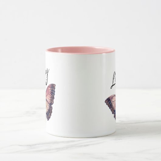 Mug Nom du monogramme du script papillon (Centre)