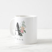 Mug Nom du monogramme floral personnalisé (Devant gauche)