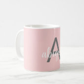 Mug Nom du monogramme moderne rose pâle personnalisé (Devant gauche)