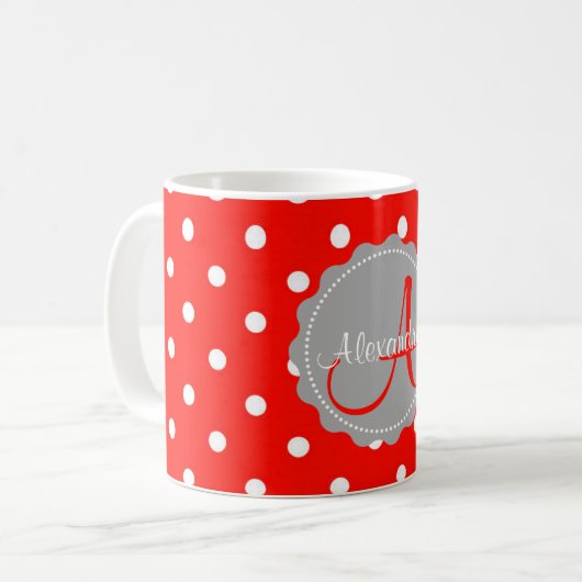 Mug Nom initial du monogramme du point de polka rouge  (Devant gauche)