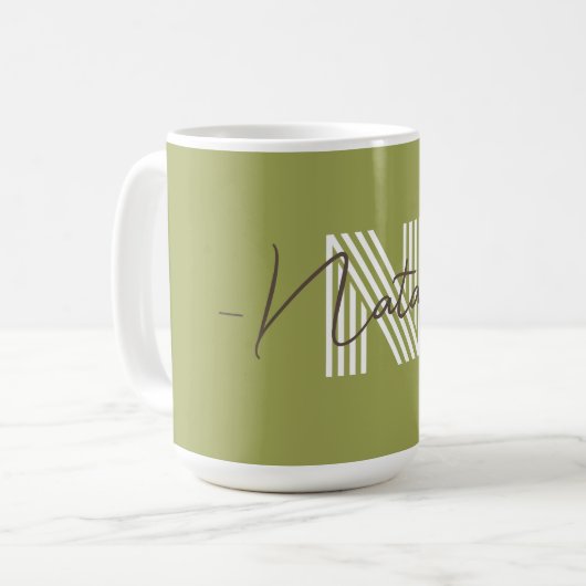 Mug Nom initial et script élégant vert olive mignon (Devant gauche)