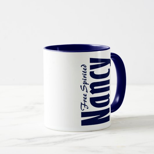Mug Nom inspirationnel Customisé "Nancy" en bleu marin (Devant droit)