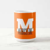 Mug Nom moderne élégant Initial | Neon Sunset Orange (Centre)