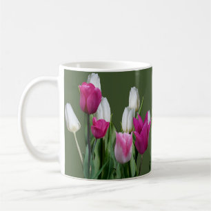 Mug Nom personnalisable Lizzie fleurs de tulipe rose b