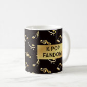Mug Nom personnalisé Fille qui aime k-pop fandom faux (Devant droit)
