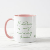 Mug Nom personnalisé mignon Mommy Matcha Tea Script (Gauche)