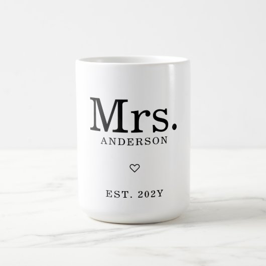 Mug Nom personnalisé minimaliste moderne "Mme Est" (Centre)