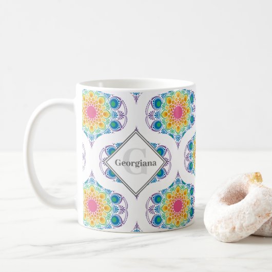 Mug Nom personnalisé Rainbow Floral Mandala Retro Ogee (Avec donut)