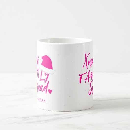 Mug Nom script personnalisé de famille de Noël rose (Centre)