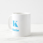 Mug Nom simple Lettre initiale Couleur solide bleu cie (Devant gauche)