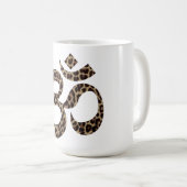 Mug Nom sur Empreinte de léopard Om Symbole 15oz Café  (Devant droit)