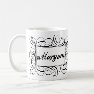 Mug Nommez Maryam dans le cadre élégant d'intérieur