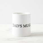 Mug Noms personnalisés sur<br><div class="desc">Noms personnalisés sur Coffee Mug. Bureau boire de la tasse pour les collègues ou le patron. Changez le nom pour vous-même et amusez-vous avec des amis au travail ou faites-leur un joli joli nom en guise de blague ou de cadeau de bureau.</div>