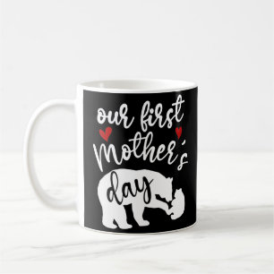 Mug Nos premiers Coeurs de la Fête des mères Mama Bear
