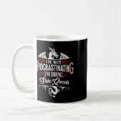Mug Not Procrastinating Side Quests Funny Rpg Gamer Dr (Gauche)