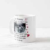 Mug Notre premier cadeau de fête des mères pour maman (Devant gauche)