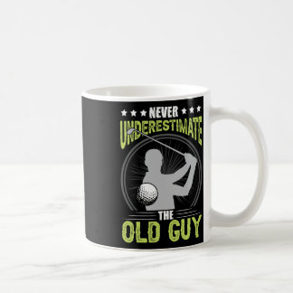 Mug N'oubliez jamais le golf du vieux monsieur