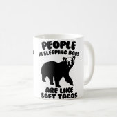 Mug Nourriture d'ours d'humour de camping (Devant droit)