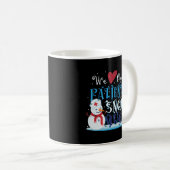 Mug Nous Aimons Nos Patients Neige Beaucoup Infirmière (Devant droit)