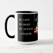 MUG NOUS ATTERRONS NOUS COMBATTONS NOUS CONQUÉRONS TOU (Gauche)