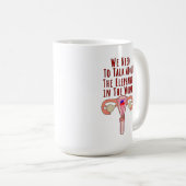 Mug Nous devons parler de l'éléphant dans l'utérus (Devant droit)