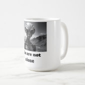 Mug Nous ne sommes pas seuls (Devant droit)