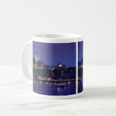 Mug Nuit Québec d'hôtel de château de Frontenac de (Devant gauche)