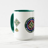 Mug Objet-souvenir de la 4e division d'infanterie (Devant gauche)