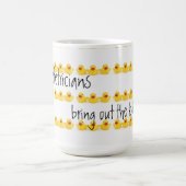 Mug Obstétriciens et canards en caoutchouc jaunes (Centre)