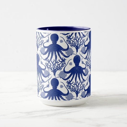 Mug octopus (Centre)