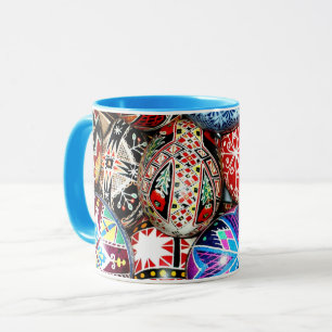 Mug OEufs de Pâques ukrainiens, ornés et colorés,