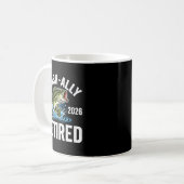 Mug Ofishally Retired 2026 Funny Fishing Retirement Fi (Devant gauche)