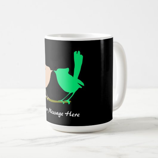 Mug Oiseaux verts roses mignons s'embrassant sur le no (Devant droit)