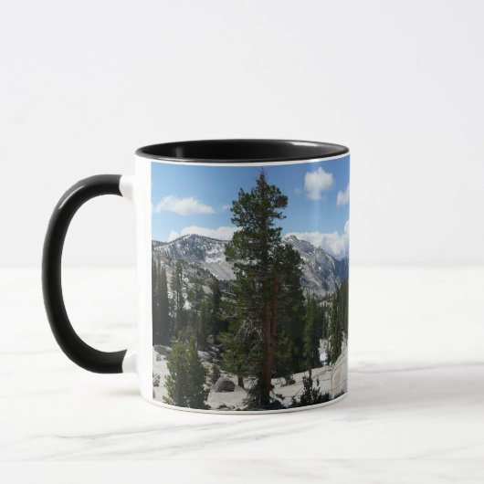 Mug Olmsted Point III dans le parc national de Yosemit (Gauche)