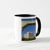 Mug Olympic Plaza et Calgary Tower, Alberta, Canada (Devant droit)