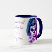 Mug Ombre pourpre et bleu de fille de crâne de sucre (Devant droit)